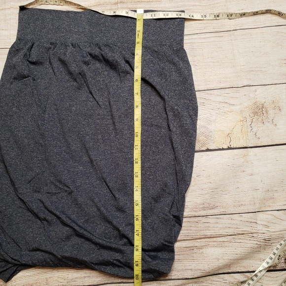 LULULEMON Boulevard Bliss Live Love And Let Go Gray Skirt 10 - Picture 8 of 8